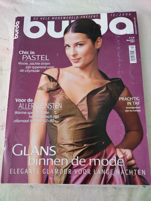 Te koop aangeboden: Patronen Tijdschriften van alles wat, Hobby en Vrije tijd, Kledingpatronen, Gebruikt, Burda, Ophalen of Verzenden
