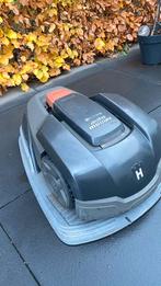 Robot grasmaaier Husqvarna 305, Tuin en Terras, Robotmaaiers, Ophalen of Verzenden, Gebruikt, 20 tot 25 cm, Gardena / Husqvarna