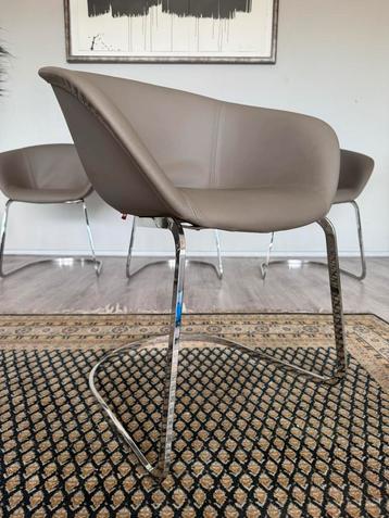 4x Arper Duna chair design by Lievore Altherr Molina, ca2014 beschikbaar voor biedingen