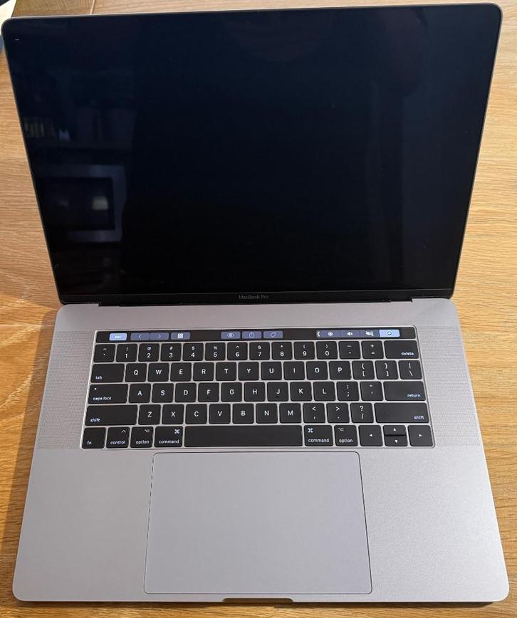MacBook Pro 2017 15" 1TB SSD (defect scherm), Computers en Software, Apple Macbooks, Gebruikt, MacBook Pro, 15 inch, 3 tot 4 Ghz