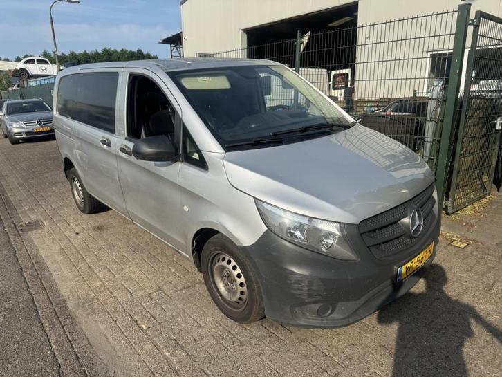 Mercedes-Benz Vito 109 CDI Functional Lang met schade en def, Auto diversen, Schadeauto's, Mercedes-Benz, Handgeschakeld, Diesel