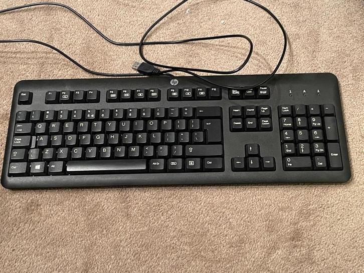Nr.158: NIEUW! HP USB toetsenbord Model: Qwerty 672647-L33, Computers en Software, Toetsenborden, Nieuw, Qwerty, Bedraad, Ergonomisch