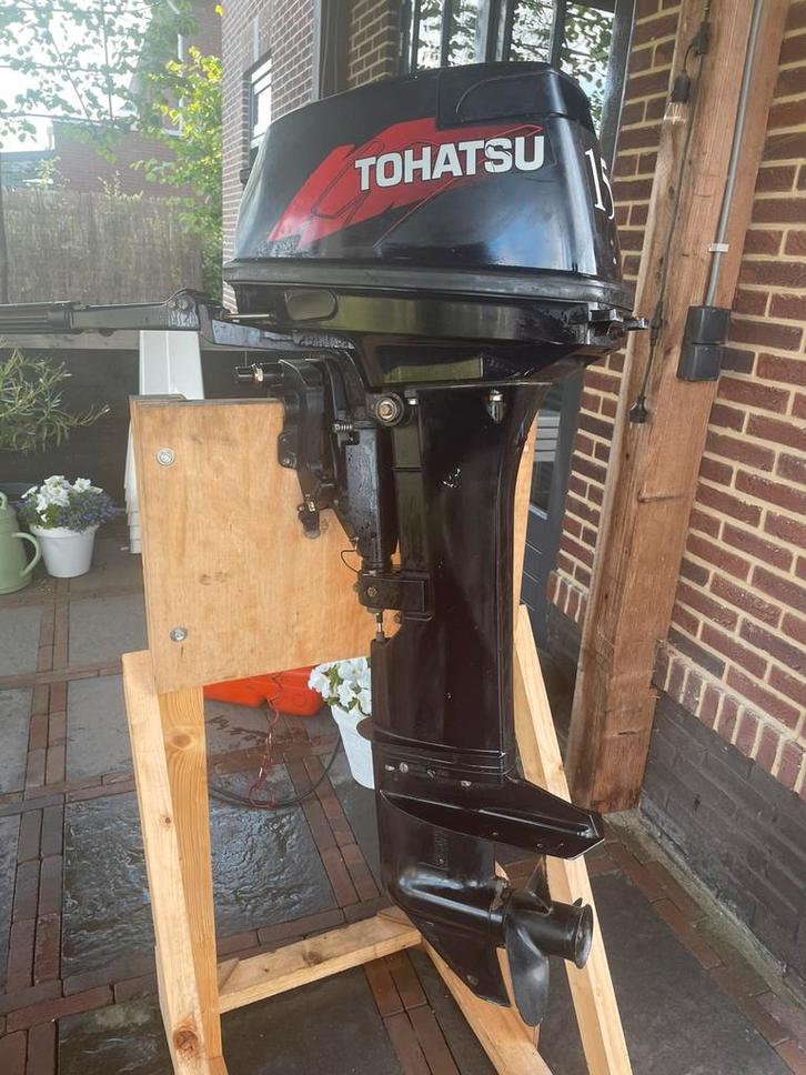 Prachtige 15 pk 2 takt tohatsu langstaart, Watersport en Boten, Buiten- en Binnenboordmotoren, Zo goed als nieuw, Benzine, Buitenboordmotor