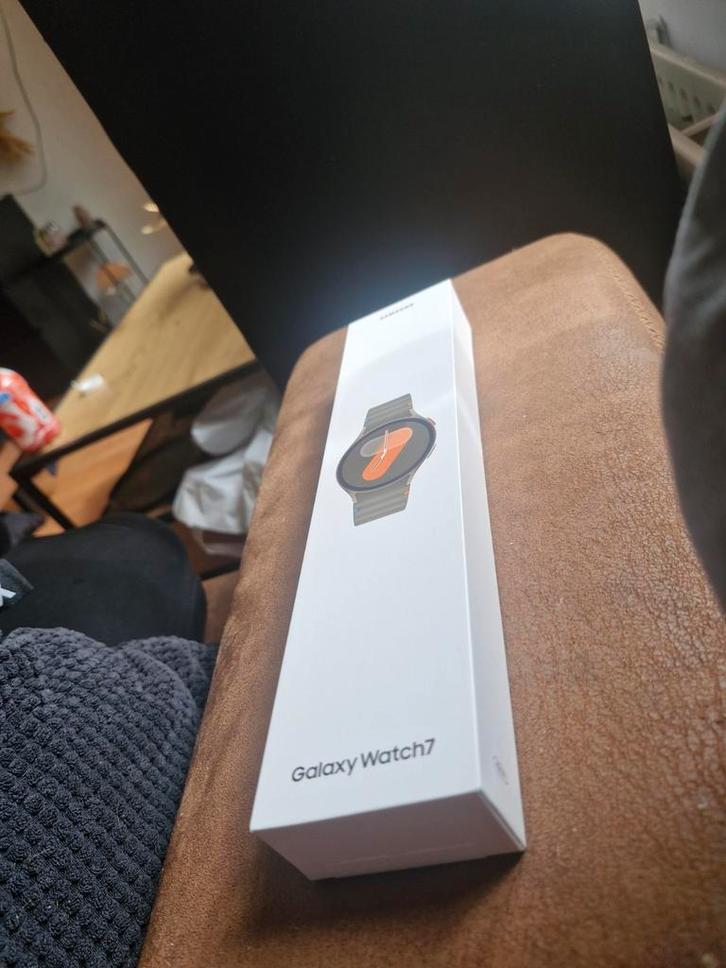 Samsung Galaxy Watch 7 Groen - NIEUW & Gesealed, Sieraden, Tassen en Uiterlijk, Smartwatches, Nieuw, Android, Groen, Calorieverbanding