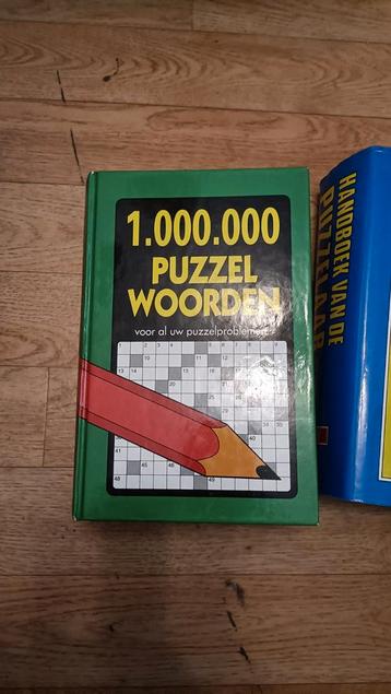 Puzzelwoordenboeken - 3 stuks beschikbaar voor biedingen