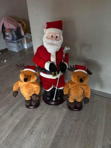 Zingende Kerstman met Rendieren - Beweegt en Zingt! beschikbaar voor biedingen