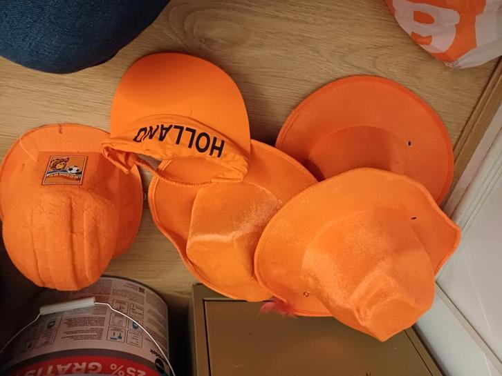 Oranje spullen, Hobby en Vrije tijd, Feestartikelen, Carnaval, Ophalen of Verzenden