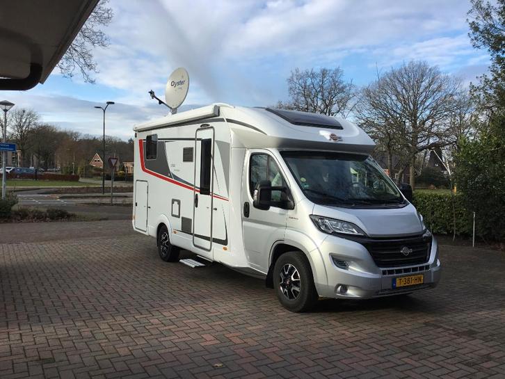 Burstner T700 Lyseo met Automaat/Queensbed/Hefbed/ Bj 2020, Caravans en Kamperen, Campers, Particulier, tot en met 4, Half-integraal