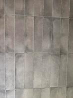 1 doos (50 tegels) 7x28x0,8 tegels grijs circa 1m2, Ophalen, Minder dan 20 cm, Zo goed als nieuw, 20 tot 40 cm