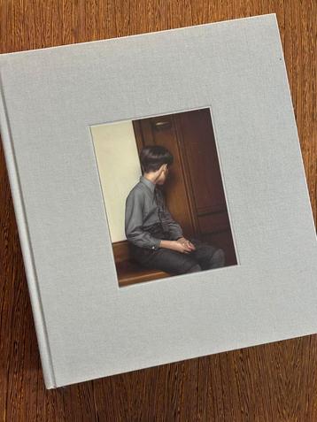 5 boeken van Erwin Olaf (waarvan 2 gesigneerd) beschikbaar voor biedingen