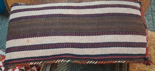 Oud Berber Kussen - Handgemaakt, Antiek en Kunst, Antiek | Kleden en Textiel, Ophalen of Verzenden