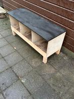 3 vaks Legnest -Broednest, Vrouwelijk, Kip