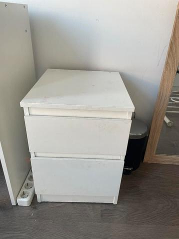 Bedside table