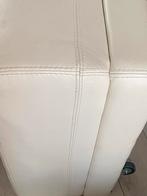 Poef, Huis en Inrichting, Banken | Voetenbanken en Poefen, Ophalen, Kunststof, Zo goed als nieuw, 50 tot 75 cm