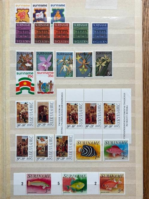 Grote verzameling SURINAME 1975 - 1996 postfris, Postzegels en Munten, Postzegels | Suriname, Postfris, Verzenden