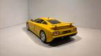 Bugatti eb110 yellow Bburago 1.18, Hobby en Vrije tijd, Modelauto's | 1:18, Ophalen of Verzenden, Bburago, A, A