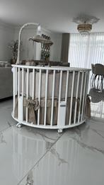 Babywieg in goede staat met accessoires, Kinderen en Baby's, Babywiegjes en Ledikanten, Ophalen of Verzenden, Zo goed als nieuw