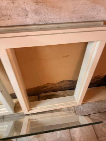 Meranti Hard Houten Raamkozijn beschikbaar voor biedingen