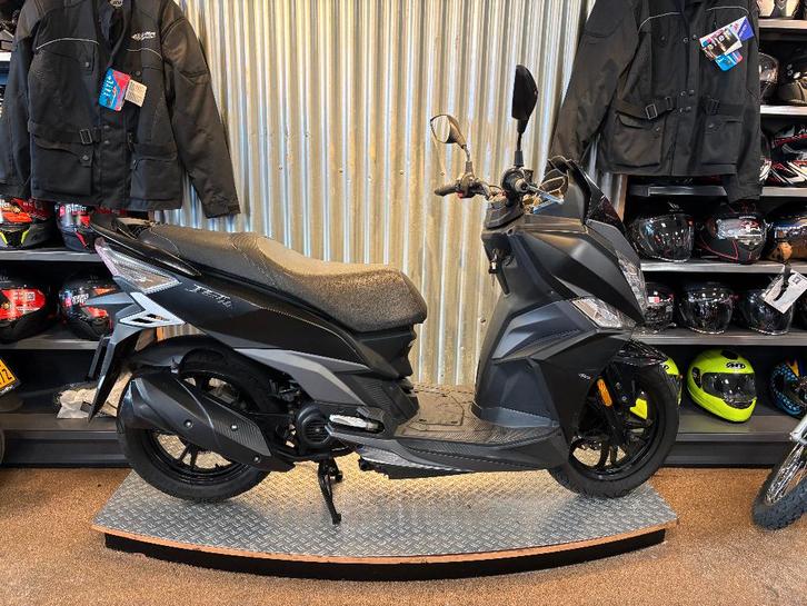 Sym Jet 14 45km, Fietsen en Brommers, Scooters | SYM, Zo goed als nieuw, Overige modellen, Maximaal 45 km/u, Benzine, Ophalen of Verzenden