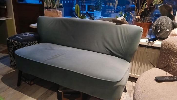 Blauw 2 - zits bankje (Leen Bakker), Huis en Inrichting, Banken | Bankstellen, Zo goed als nieuw, Rechte bank, Tweepersoons, Minder dan 150 cm