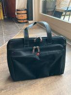 Wenger laptoptas zwart met roze binnenbekleding, Computers en Software, Laptoptassen, Ophalen of Verzenden, 16 inch, Zo goed als nieuw