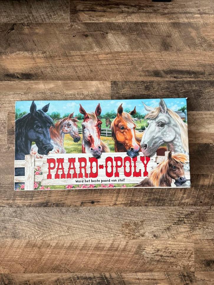Paard-opoly Bordspel - Word de beste paard van stal!, Hobby en Vrije tijd, Gezelschapsspellen | Bordspellen, Gebruikt, Een of twee spelers