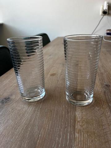 Verschillende drinkglazen van IKEA beschikbaar voor biedingen