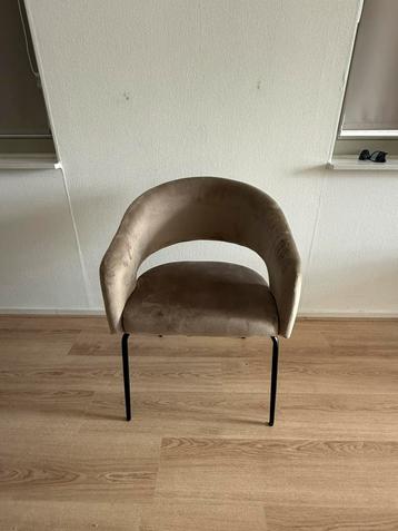Set van 5 Karwei Eden Eetkamerstoelen – Bouclé | beschikbaar voor biedingen