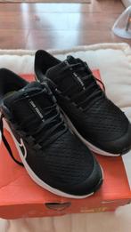 Nike Air Zoom Pegasus 38 GS - Zwarte Sneakers, Ophalen of Verzenden, Zo goed als nieuw, Hardlopen, Hardloopschoenen