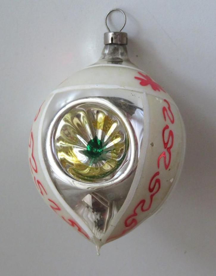 Oude Kerstbal Deukbal met 3 deuken, Diversen, Kerst, Ophalen of Verzenden