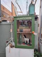 Brocant,vintage kastje,do,vrij za oude kwekerij Epe, Antiek en Kunst, Curiosa en Brocante, Ophalen