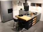 E-5 Luxe keuken met Bosch Inbouwapparatuur & Wijnklimaat, Ophalen, Waldstraße 53-57 33415 Verl, Zwart, Nieuw