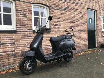 CAPRI RIVA BROM BJ 2023 KM 9000 TOSCANA VX50 SOURINi VX beschikbaar voor biedingen