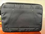 Laptop hoes case logic 25x35 cm, Computers en Software, Laptophoezen, Ophalen of Verzenden, 13 inch, Zo goed als nieuw