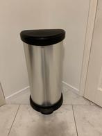 Curver Afvalbak 70 cm. aluminium/zwart, Huis en Inrichting, Kunststof, 50 tot 75 cm, 40 liter of meer, Ophalen of Verzenden