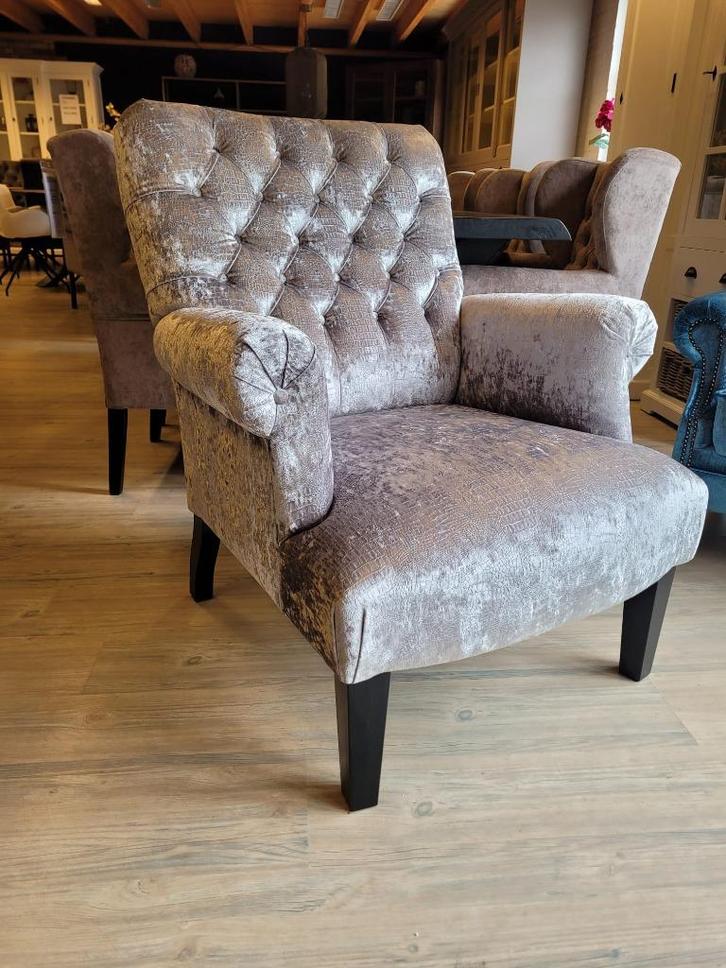 *OPRUIMING* Fauteuil Arthur Stof Croco Zilver €554 NU €459, Huis en Inrichting, Fauteuils, Nieuw, Stof, 125 cm of meer, Ophalen of Verzenden