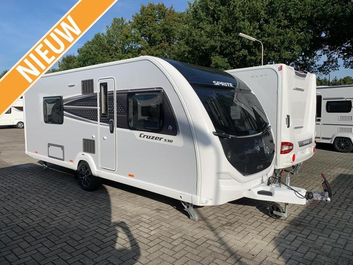 Sprite Cruzer 530 SR Model 2026, Caravans en Kamperen, Caravans, Bedrijf, tot en met 4, 1250 - 1500 kg, Standaardzit, Sprite, 2 aparte bedden