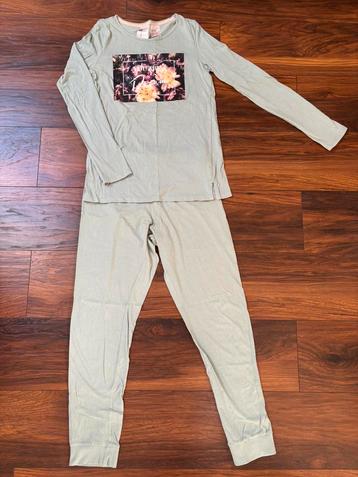 Meisjes pyjama mintgroen maat 158/174 beschikbaar voor biedingen