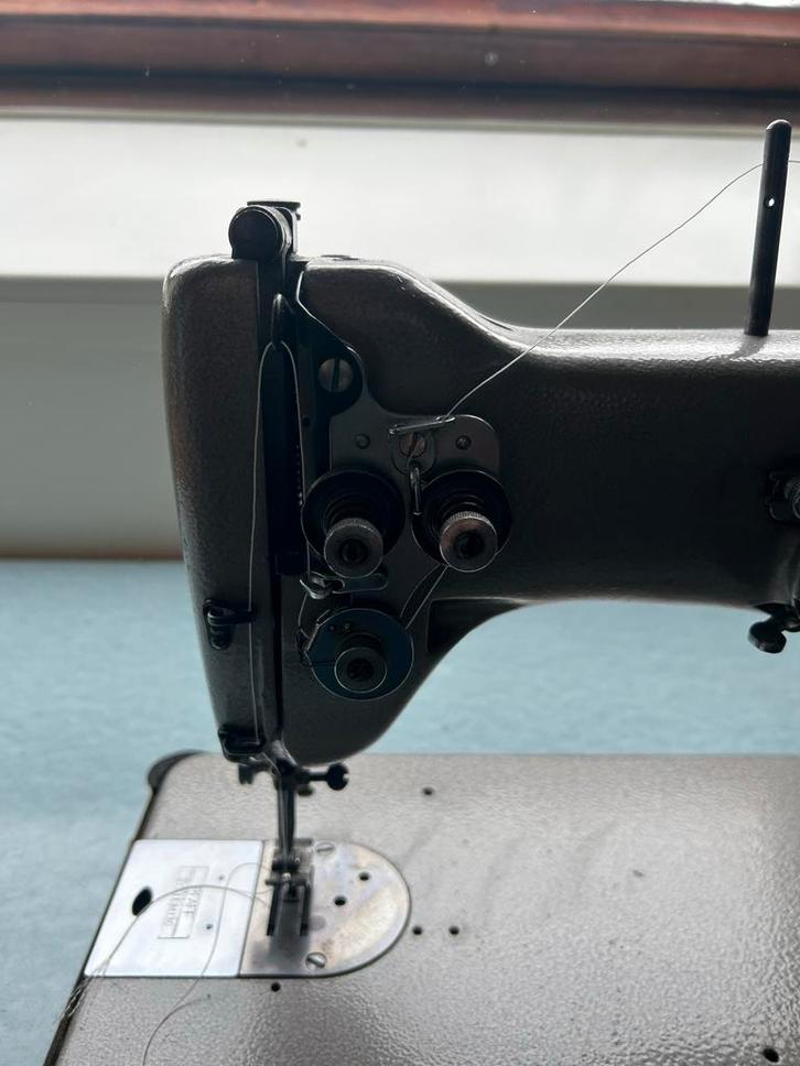 Pfaff Industriële Naaimachine - Topkwaliteit!, Hobby en Vrije tijd, Naaimachines en Toebehoren, Gebruikt, Naaimachine, Pfaff, Industrieel