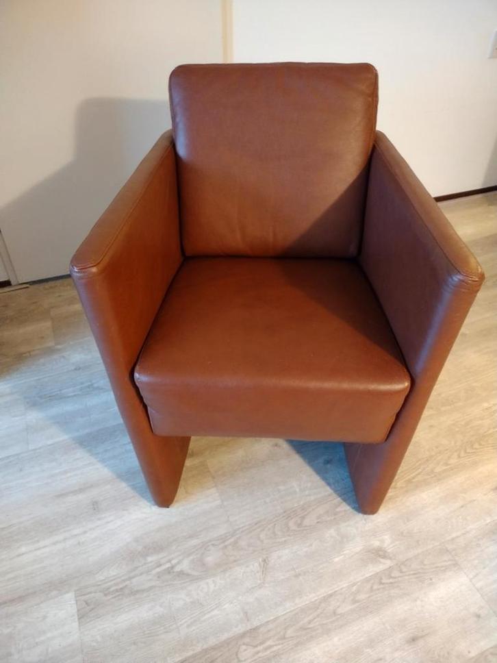 Roodbruine Kuipstoel, Huis en Inrichting, Fauteuils, Gebruikt, Kunststof, 50 tot 75 cm, Minder dan 75 cm, Ophalen