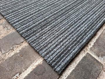 Prachtige tapijttegels zwart/grijs gestreept 50x50 cm nieuw! beschikbaar voor biedingen