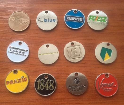 12 metalen winkelwagenmuntjes, Verzamelen, Winkelwagenmuntjes, Ophalen of Verzenden