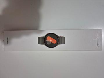 Samsung Galaxy Watch 7  beschikbaar voor biedingen