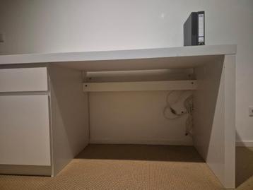 Bureau wit gebruikt (Ikea type Malm) te Enschede. - afbeelding 3