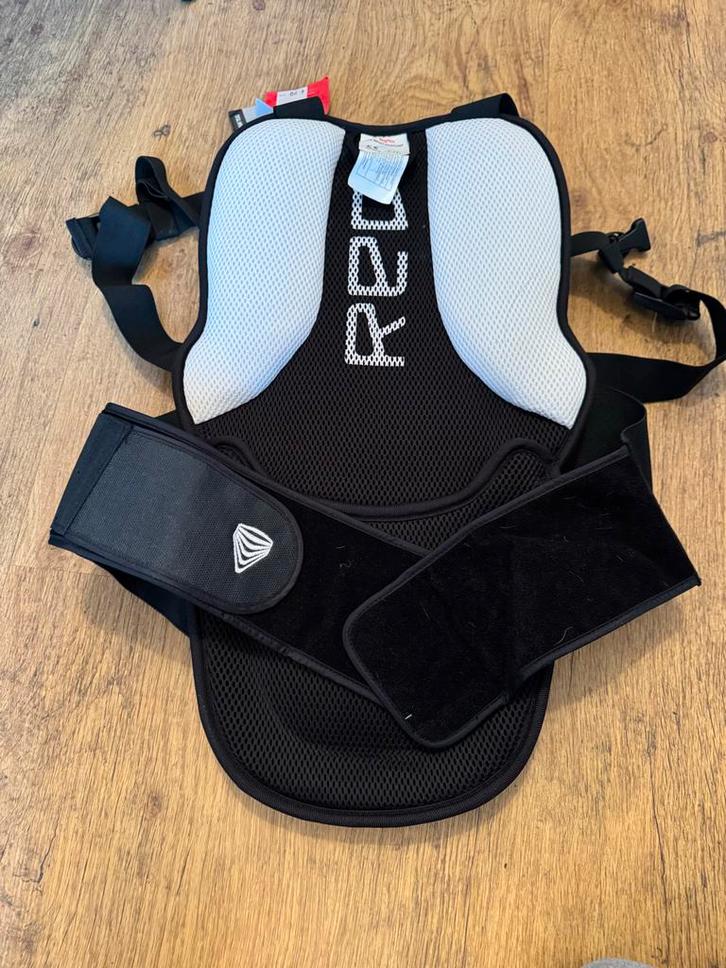 Rugbeschermer Ski/Snowboard - Red - Maat S, Sport en Fitness, Snowboarden, Nieuw, Helm of Bescherming, Ophalen of Verzenden