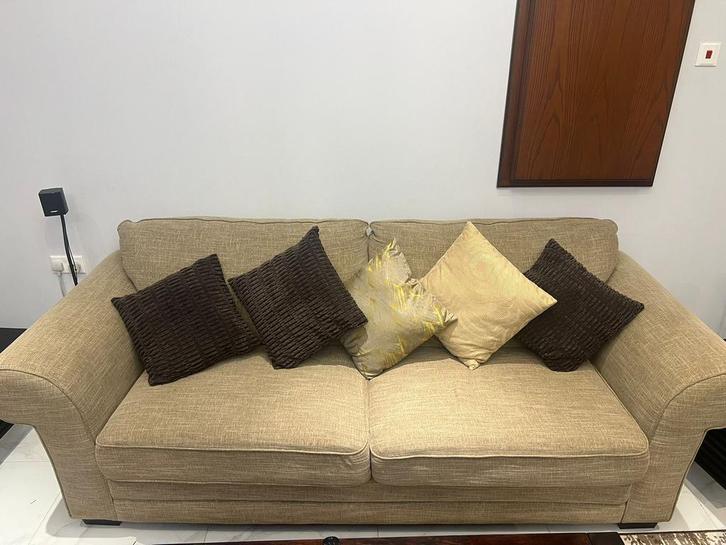 Beige 3-Piece Sofa Set – Excellent Condition, Huis en Inrichting, Banken | Bankstellen, Zo goed als nieuw, Vierpersoons of meer