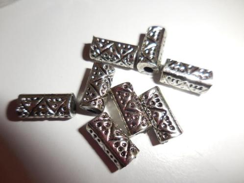 x100 Zilverkleurig Kunststof Kralen Van de Caribisch gebied, Hobby en Vrije tijd, Kralen en Sieraden maken, Nieuw, Kraal, Ophalen of Verzenden