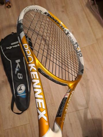 Pro Kennex K8 Kinetic System Tennis Racket beschikbaar voor biedingen