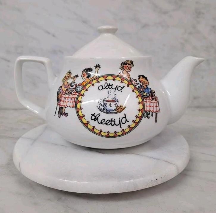 Theepot. Altijd theetijd., Huis en Inrichting, Keuken | Servies, Zo goed als nieuw, Overige typen, Overige stijlen, Keramiek, Ophalen of Verzenden