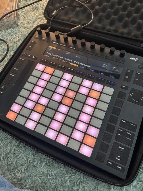 Ableton push 2 inclusief travel case en dust cap, Muziek en Instrumenten, Overige Muziek en Instrumenten, Zo goed als nieuw, Ophalen of Verzenden